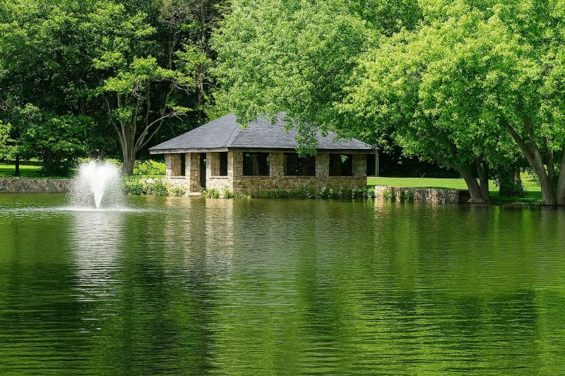 Local Pavilion Builder pros at work